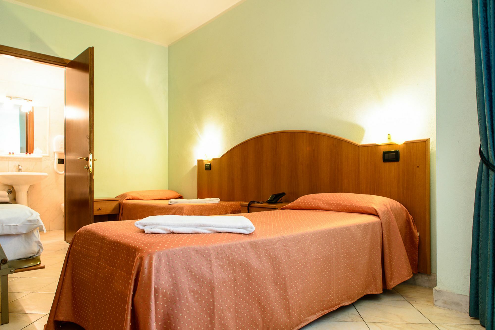 Hotel Villa Adriana Виареджо Экстерьер фото